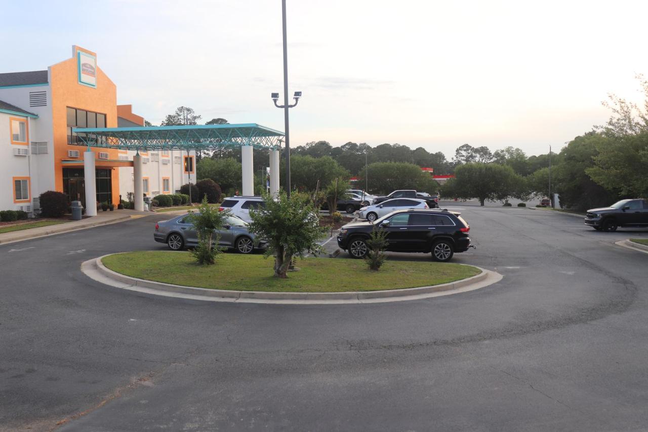 ฮาวเวิร์ด จอห์นสัน บาย วินด์แฮม ทิฟตัน Hotel ทิฟทัน ภายนอก รูปภาพ